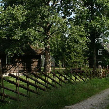 Mandjala Puhketalu - Cottages Buitenkant foto
